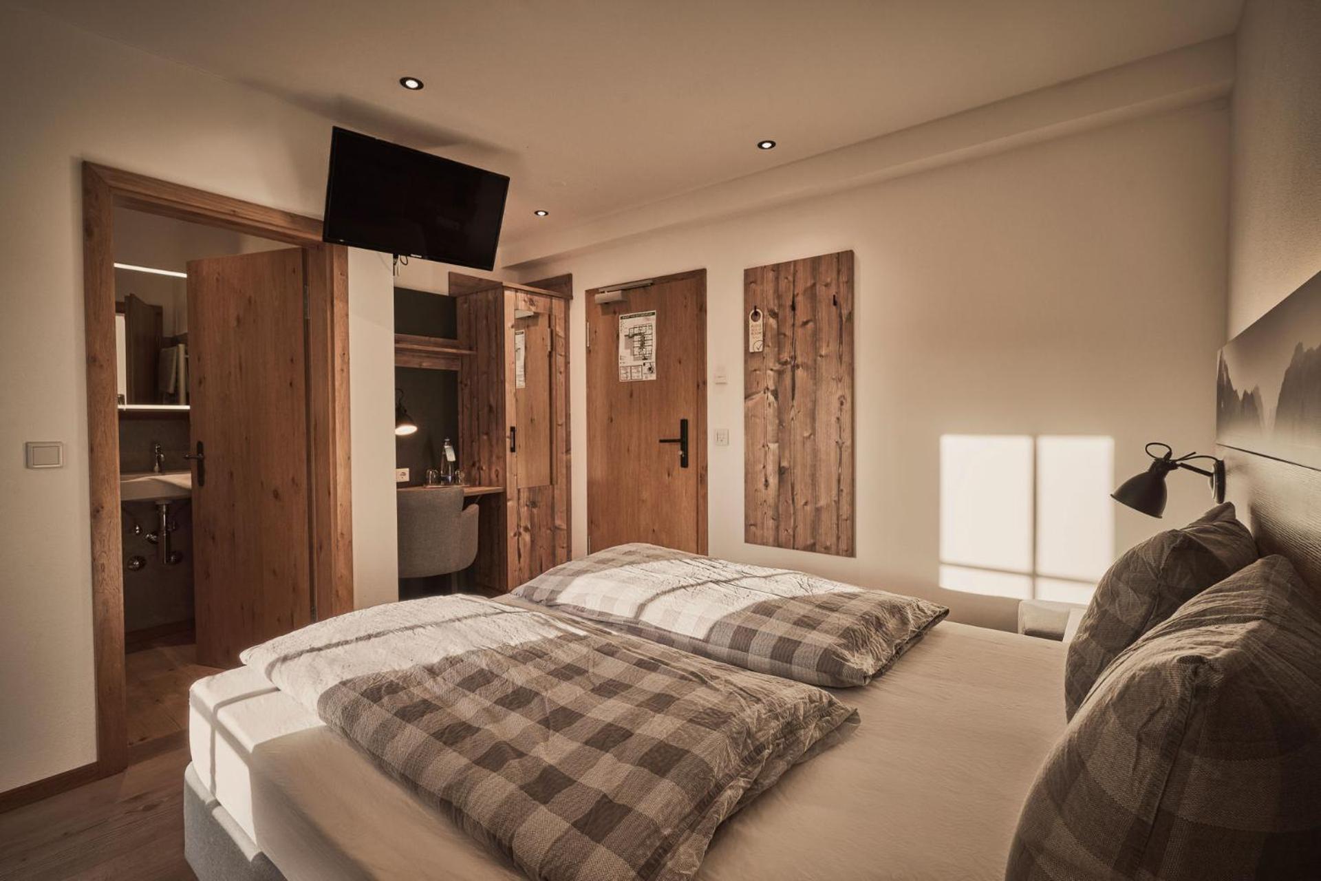 Rait'Ner Wirt Hotel Schleching Bagian luar foto